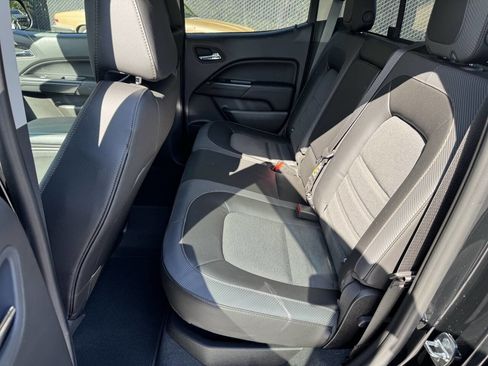 Used 2022 GMC Canyon AT4 image 10