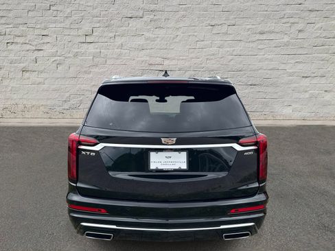 Used 2020 Cadillac XT6 Premium Luxury FWD image 4