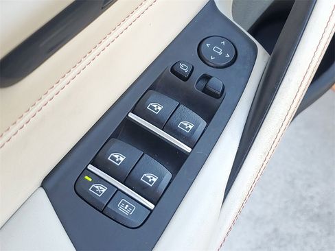 Used 2018 BMW M5 w/ Executive Package image 24