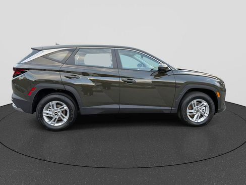 New 2026 Hyundai Tucson SE image 9