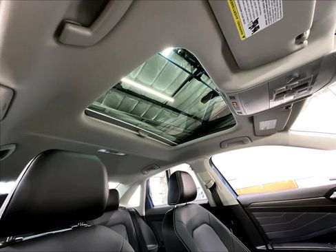 New 2026 Volkswagen Jetta SEL image 29