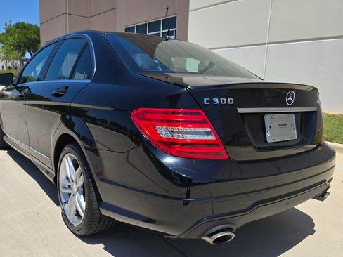 Used 2013 Mercedes-Benz C 300 4MATIC Sedan image 5