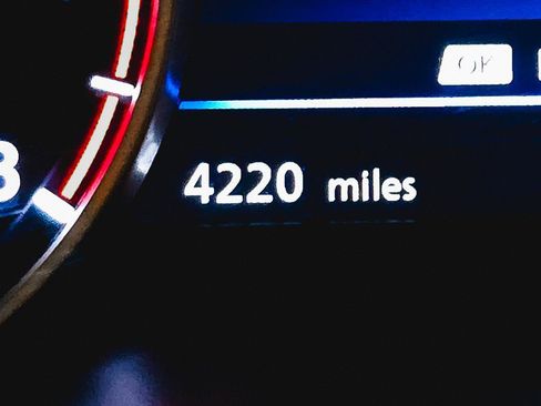 Used 2025 Nissan Sentra SV w/ Trunk Package image 24