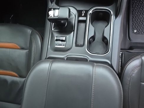 Used 2025 GMC Sierra 1500 AT4 w/ AT4 Premium Package image 9