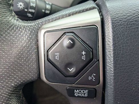 Used 2020 Toyota Tacoma Limited image 25