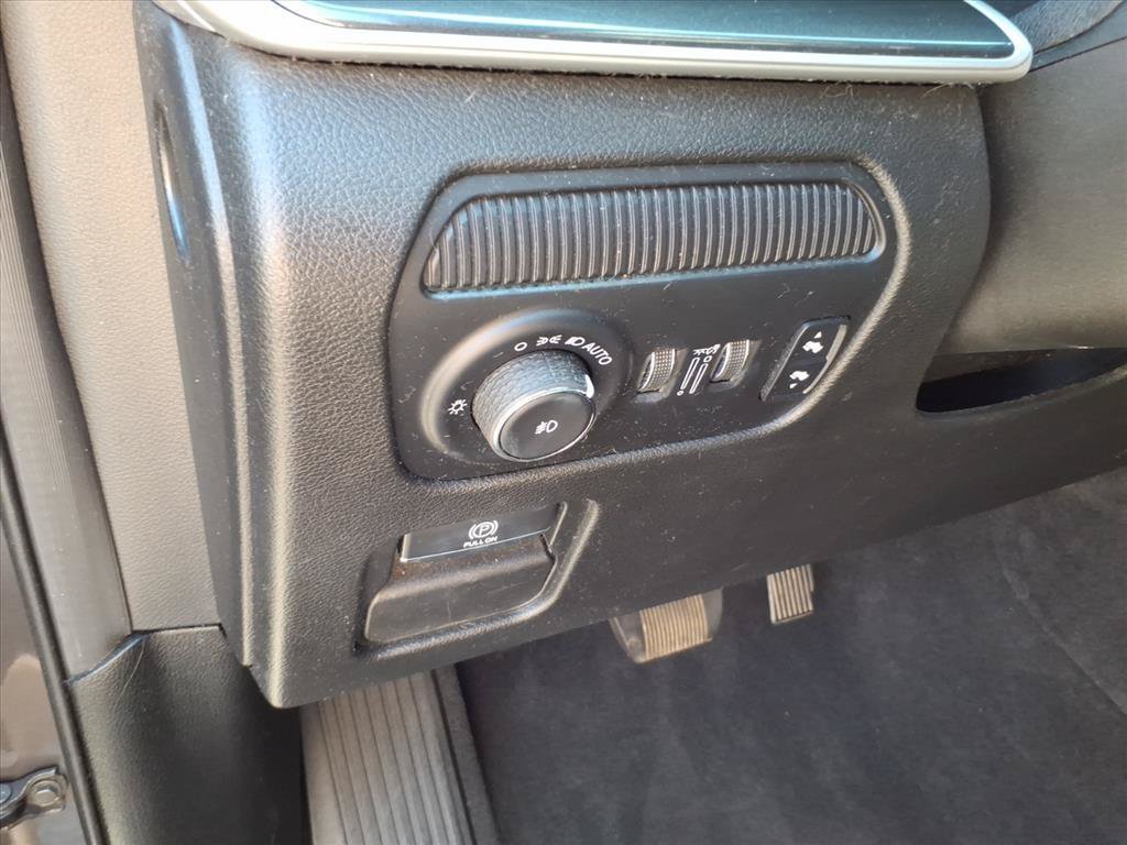 Used 2022 Jeep Wagoneer Series I w/ Convenience Group I AWD/4WD image 26