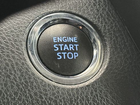 Used 2020 Toyota Camry XSE image 15