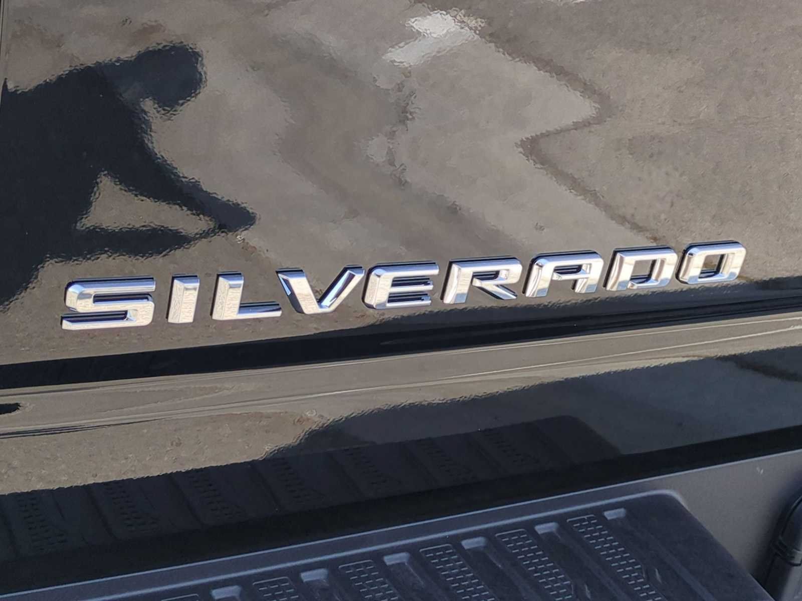 New 2026 Chevrolet Silverado 2500 LT w/ Leather Package AWD/4WD image 9