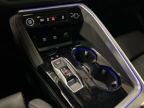 New 2025 Audi Q5 Premium Plus image 16