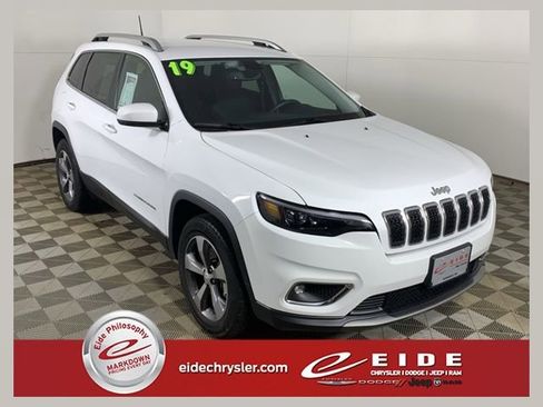 Used 2019 Jeep Cherokee Limited w/ Trailer Tow Group image 1