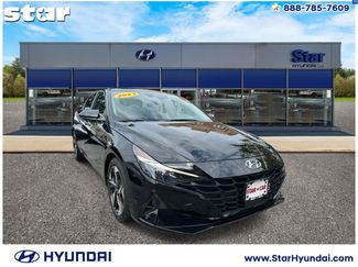 Used 2023 Hyundai Elantra SEL w/ Convenience Package image 1
