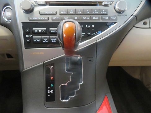 Used 2010 Lexus RX 350 2WD image 39