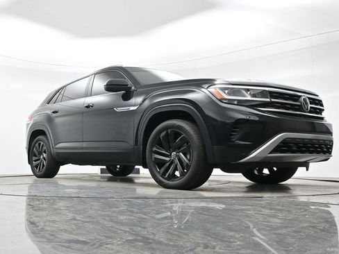 Used 2023 Volkswagen Atlas Cross Sport SE image 24