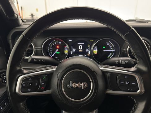 Used 2022 Jeep Wrangler Unlimited Rubicon 4xe w/ Safety Group image 20