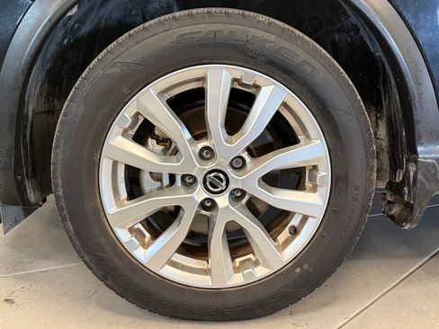 Used 2021 Nissan Rogue Sport S image 25