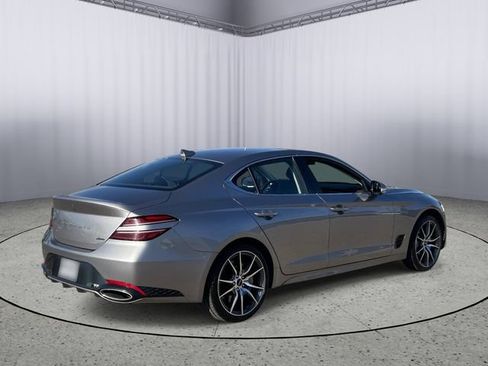 Used 2025 Genesis G70 2.5T AWD/4WD image 9