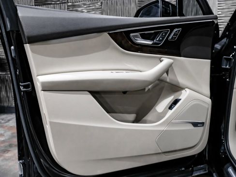 Used 2019 Audi Q7 3.0T Premium Plus w/ Premium Plus Package image 46