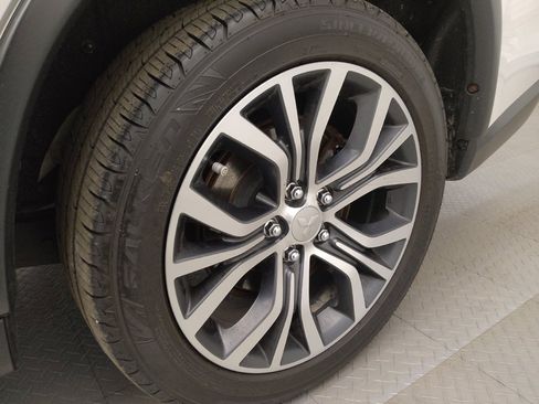 Used 2018 Mitsubishi Outlander SEL image 31