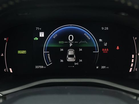 Used 2025 Toyota Camry SE FWD image 18