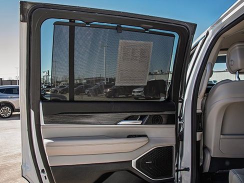 Used 2023 Jeep Wagoneer Series II w/ Convenience Group I image 27