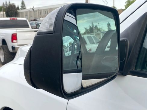 Used 2012 RAM 2500 ST w/ Chrome Appearance Group image 40