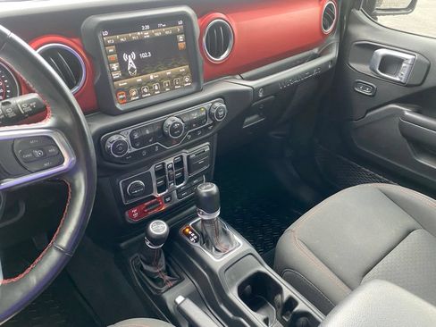 Used 2020 Jeep Wrangler Unlimited Rubicon AWD/4WD image 23