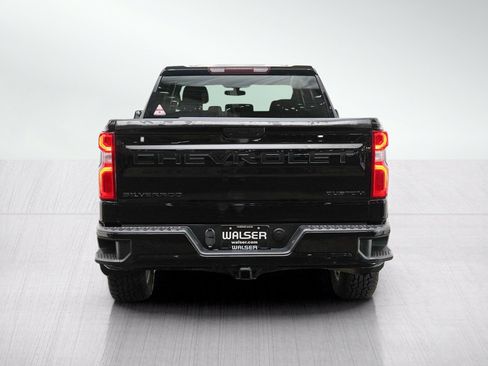 Used 2021 Chevrolet Silverado 1500 Custom w/ LPO, Dark Essentials Package AWD/4WD image 4