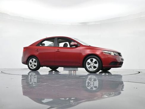 Used 2010 Kia Forte EX image 30
