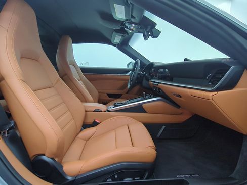 Certified 2026 Porsche 911 Targa 4S AWD/4WD image 23