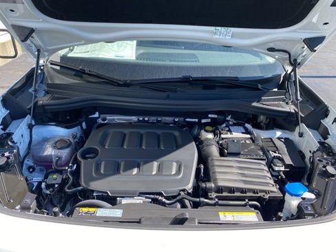 New 2025 Volkswagen Tiguan SE FWD image 69