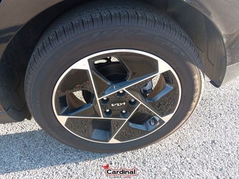 Used 2024 Kia Soul EX image 13