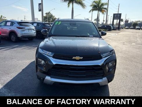 Used 2023 Chevrolet TrailBlazer LT FWD image 2