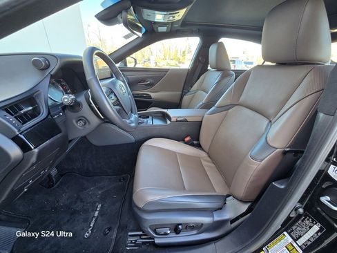 Used 2023 Lexus ES 350 w/ Premium Package image 8