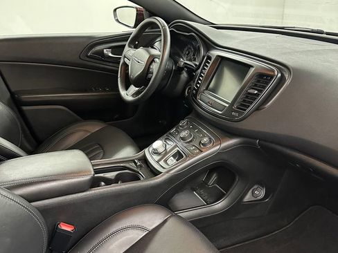 Used 2016 Chrysler 200 S w/ Navigation & Sound Group I image 43