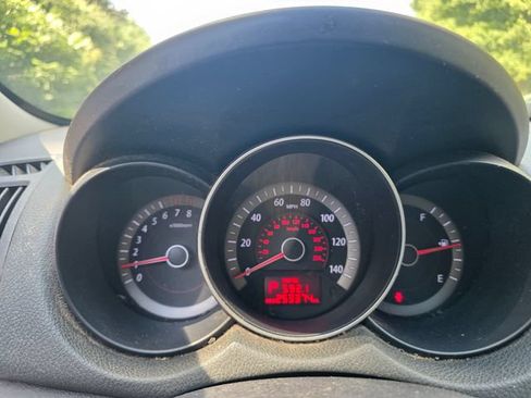 Used 2010 Kia Forte EX FWD image 9