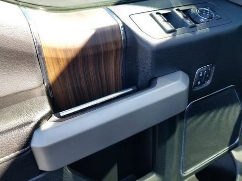 Used 2016 Ford F150 Lariat w/ Equipment Group 502A Luxury image 11