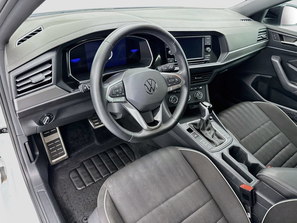 Used 2024 Volkswagen Jetta Sport FWD image 9