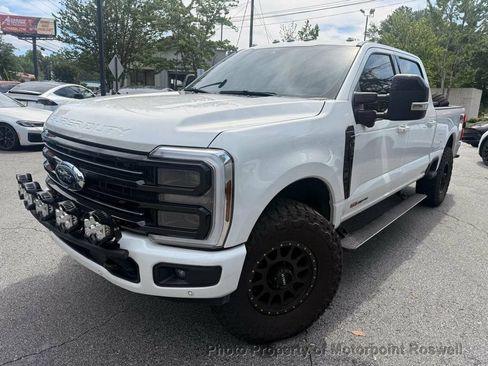 Used 2025 Ford F350 Platinum AWD/4WD image 2