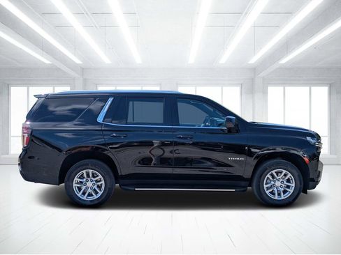 Used 2024 Chevrolet Tahoe LT RWD image 2