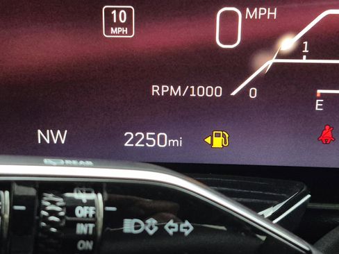 Used 2025 Cadillac Escalade Sport w/ Touring Package RWD image 29