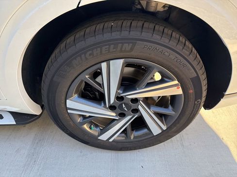 New 2026 Genesis GV70 3.5T Sport Advanced image 5