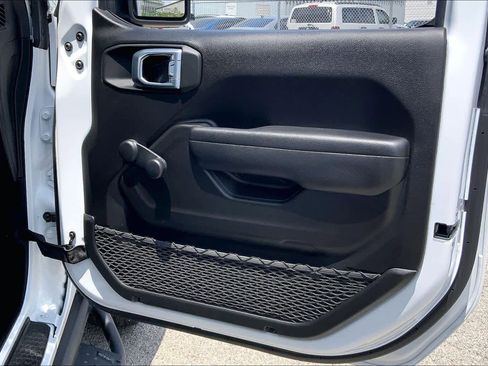 Used 2024 Jeep Wrangler Sport AWD/4WD image 22