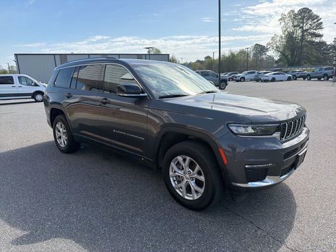 Used 2023 Jeep Grand Cherokee L Limited image 9