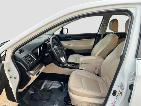 Used 2017 Subaru Legacy 2.5i Limited image 22