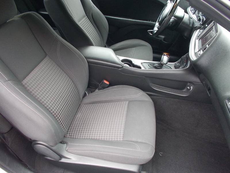 Used 2019 Dodge Challenger SXT RWD image 20