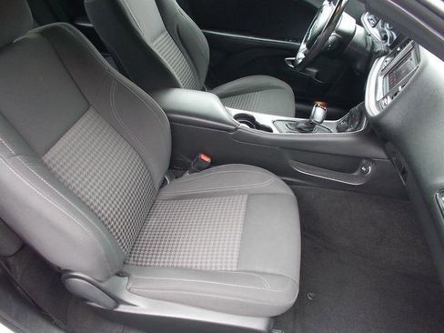 Used 2019 Dodge Challenger SXT RWD image 20