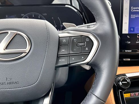 Used 2025 Lexus NX 250 FWD w/ Accessory Package (Z1) image 25