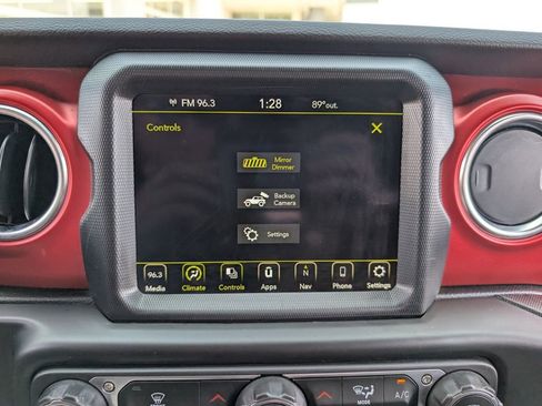 Used 2022 Jeep Wrangler Unlimited Rubicon image 26