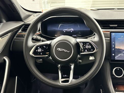 Used 2026 Jaguar F-PACE R-Dynamic S AWD/4WD image 14