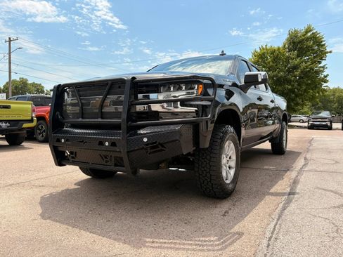 Used 2021 Chevrolet Silverado 1500 LT w/ Safety Package II AWD/4WD image 4